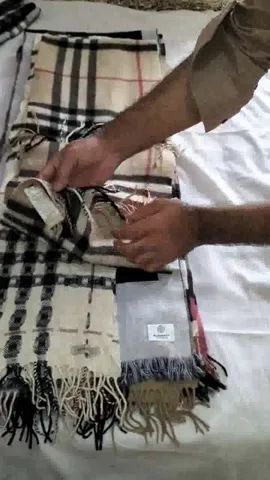 Limited stock of authentic scarves.    15 pieces Burberry. 2 Lv . 1balenciaga. 1 dior. 1gucci. Totall 20 pieces